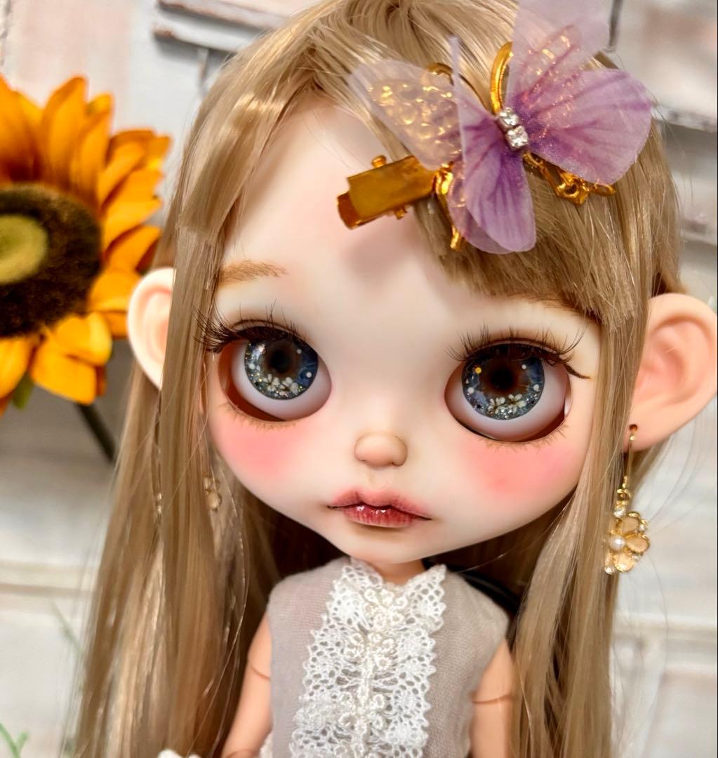 カスタムアイシードール　ネオサイズ　スペシャルアイ　本体のみは25,000円