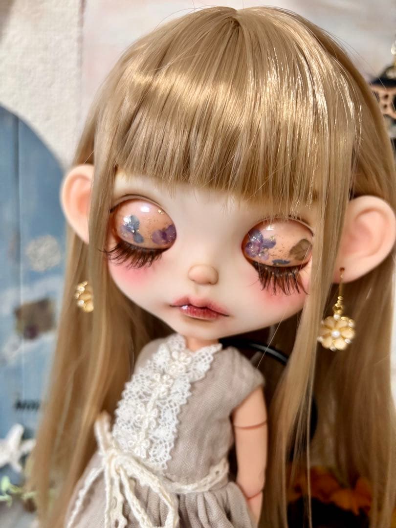 カスタムアイシードール　ネオサイズ　スペシャルアイ　本体のみは25,000円