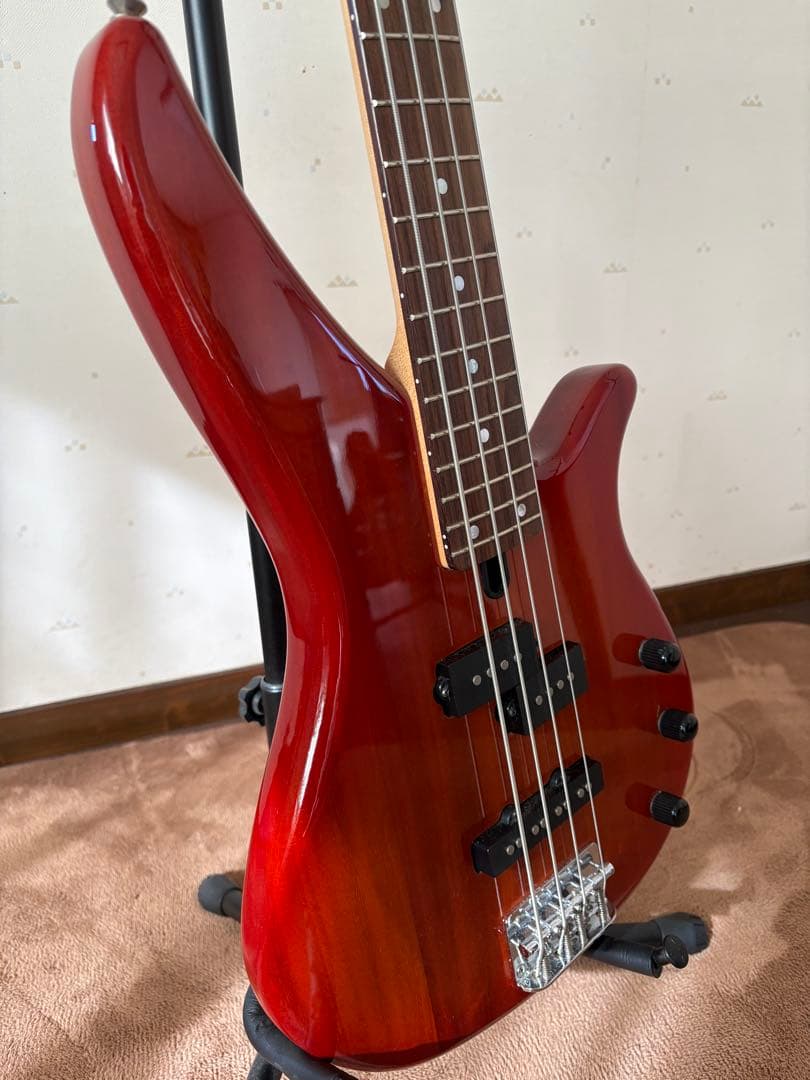 YAMAHAエレキベース