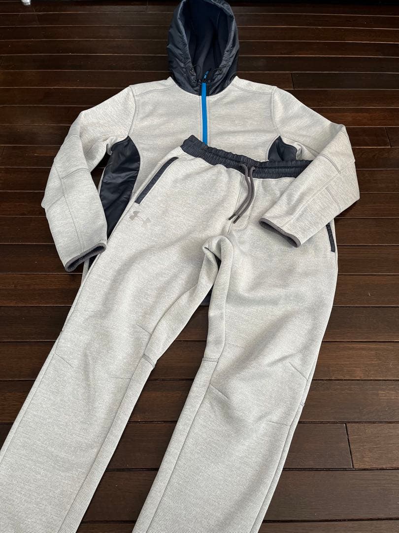 アンダーアーマーUNDER ARMOUR トレーニングウェア 上下2点セット