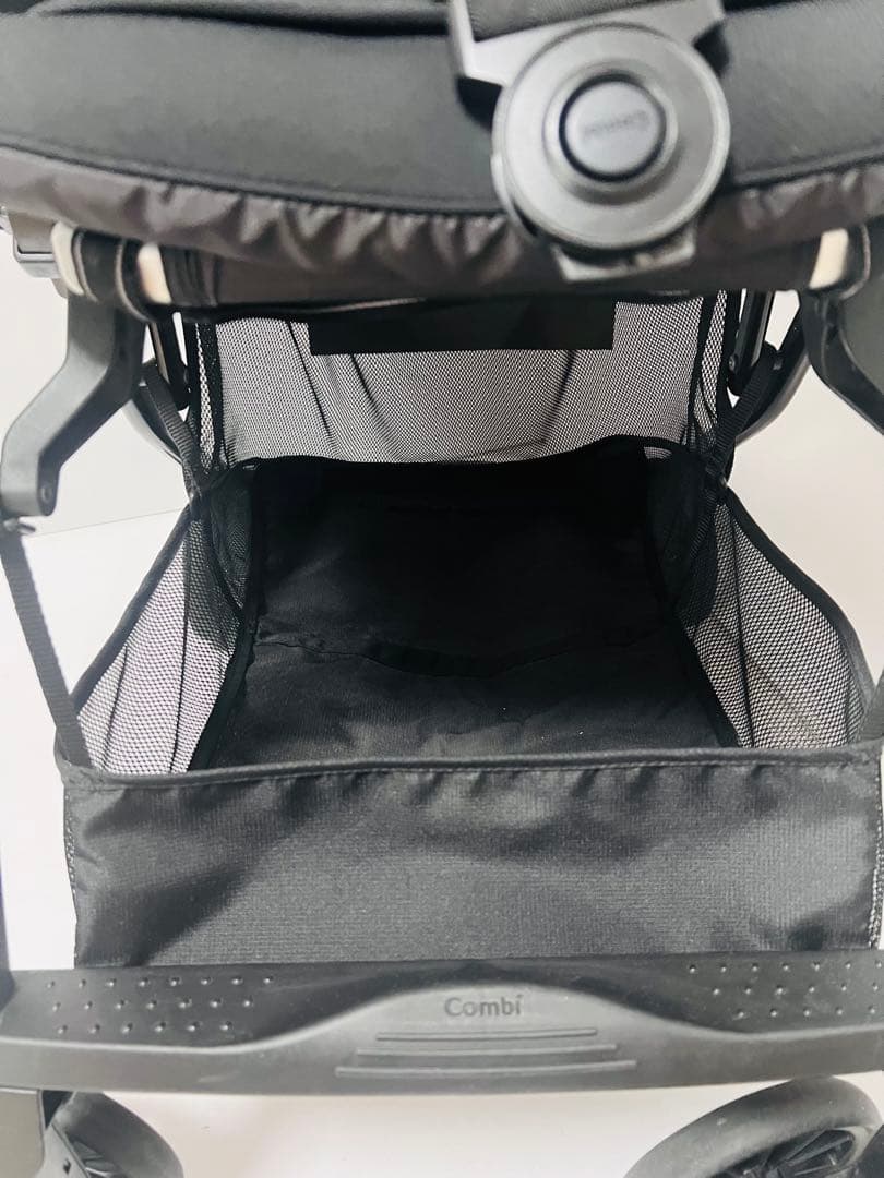 美品 Combi スゴカルα Light エッグショック AX フェザーグレー