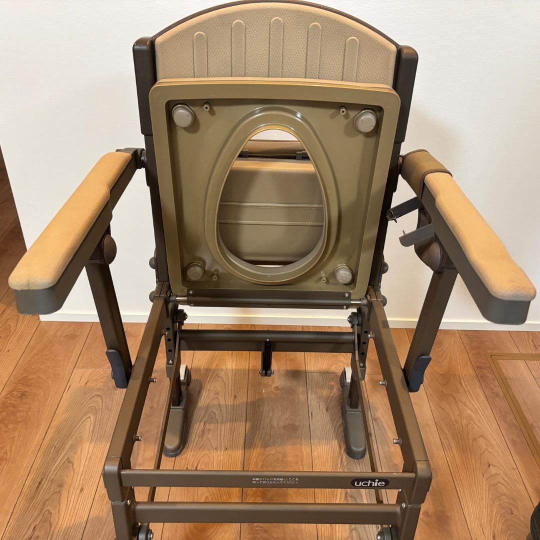 早い者勝ち‼️ウチエ　たためーる　介護ポータブルトイレ　折り畳み可能