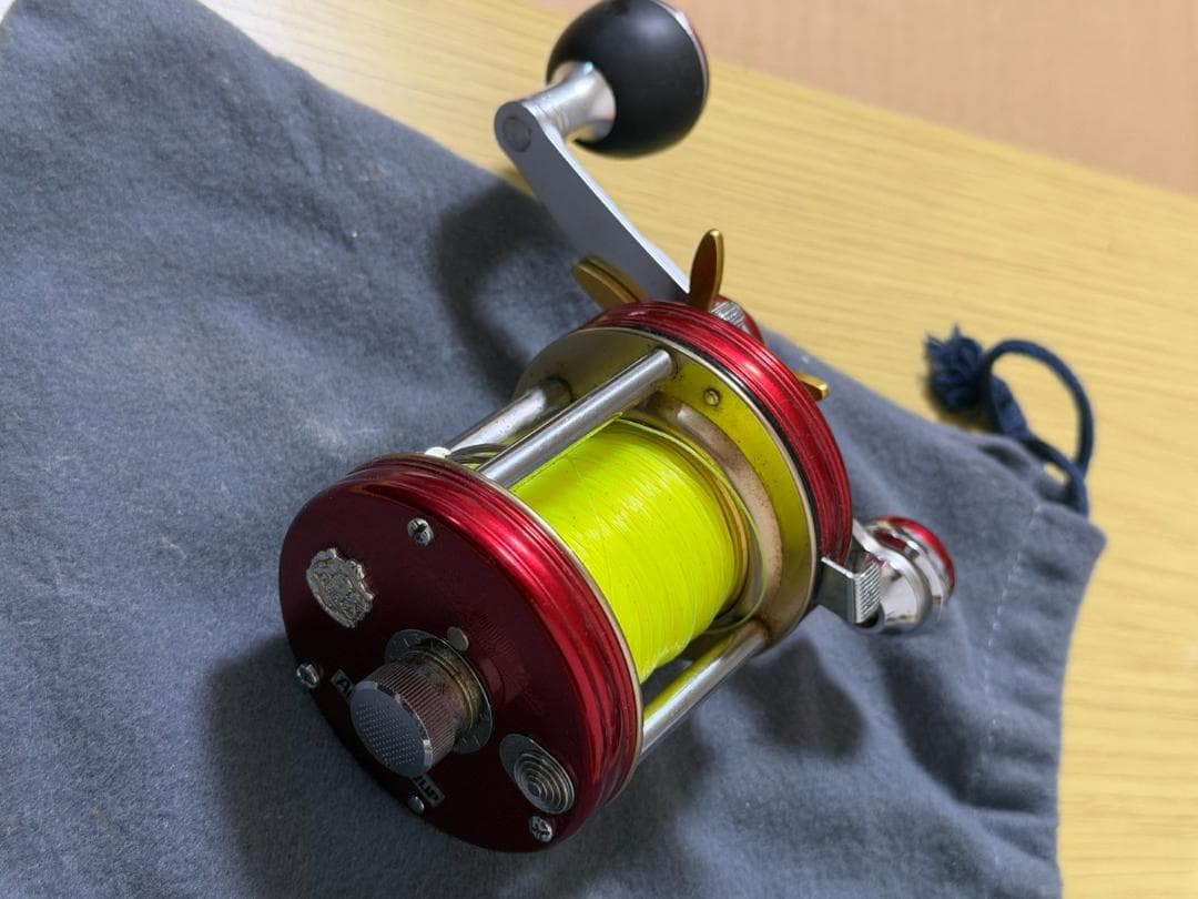 Abu Garcia アンバサダー 赤