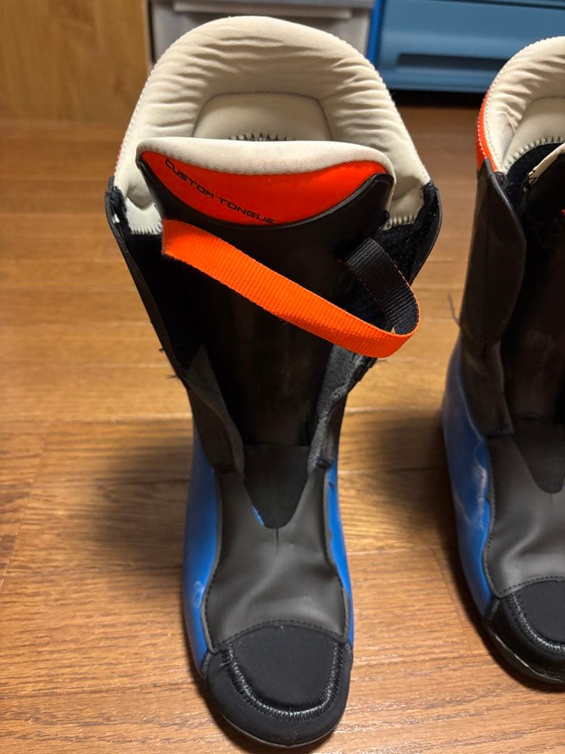 LANGE RS130 WIDE スキー ブーツ(大人 女性用) 24.5cm