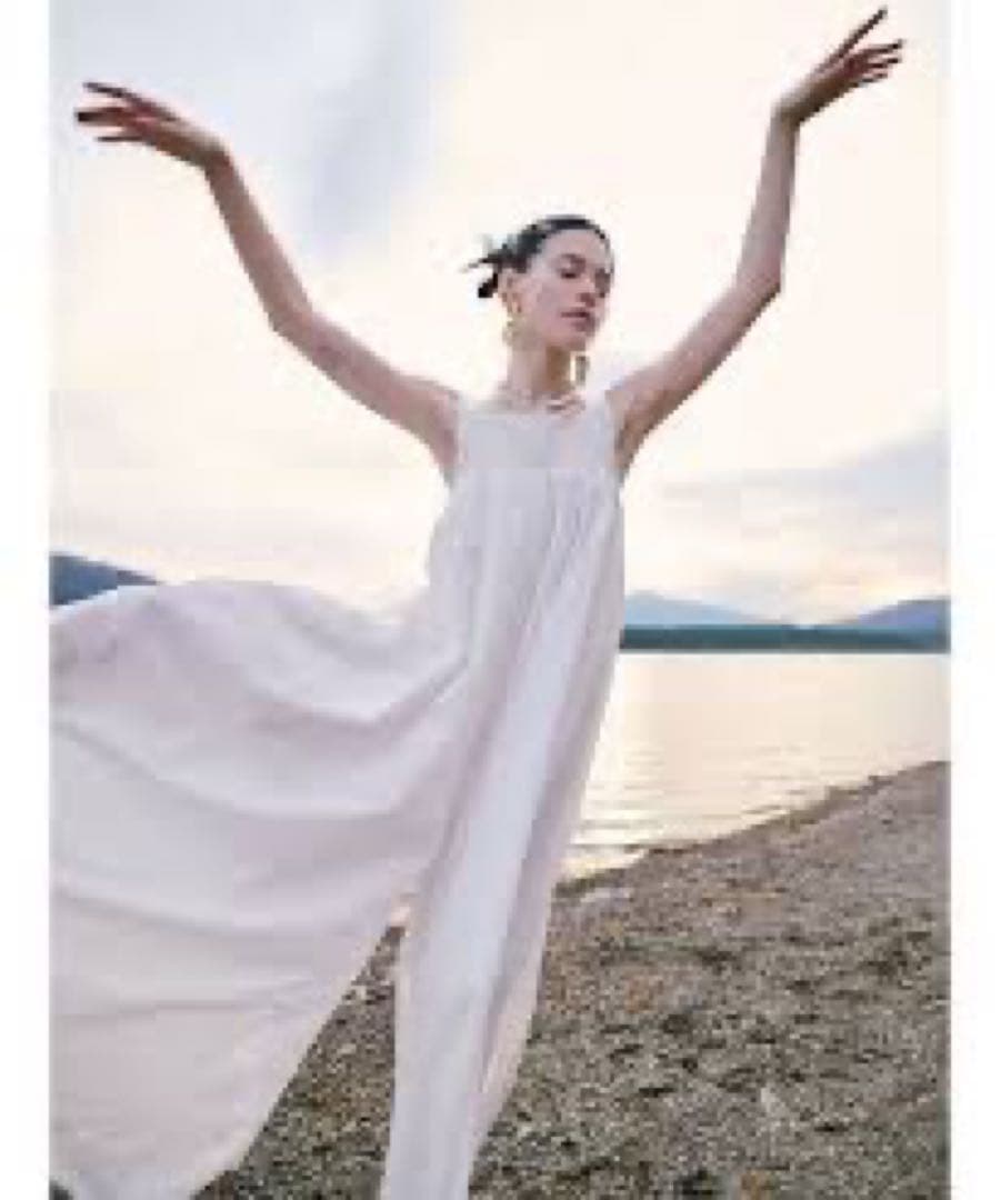 アンスリード ボリュームギャザーオールインワン