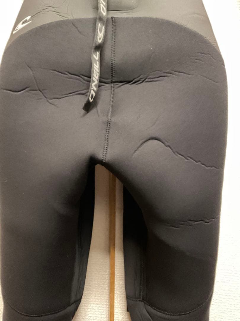 O'NEILL　オニール　裏起毛　Mサイズ　5/3mmセミドライ　レディース