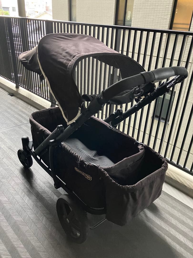 韓国 ベビーカー ワゴン　pompolarr ブラック