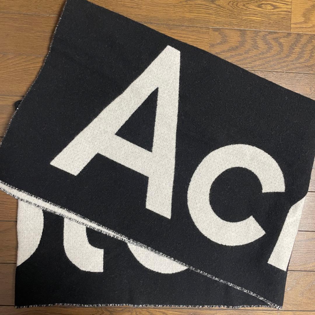 acne studios マフラー　スカーフ　ブラック
