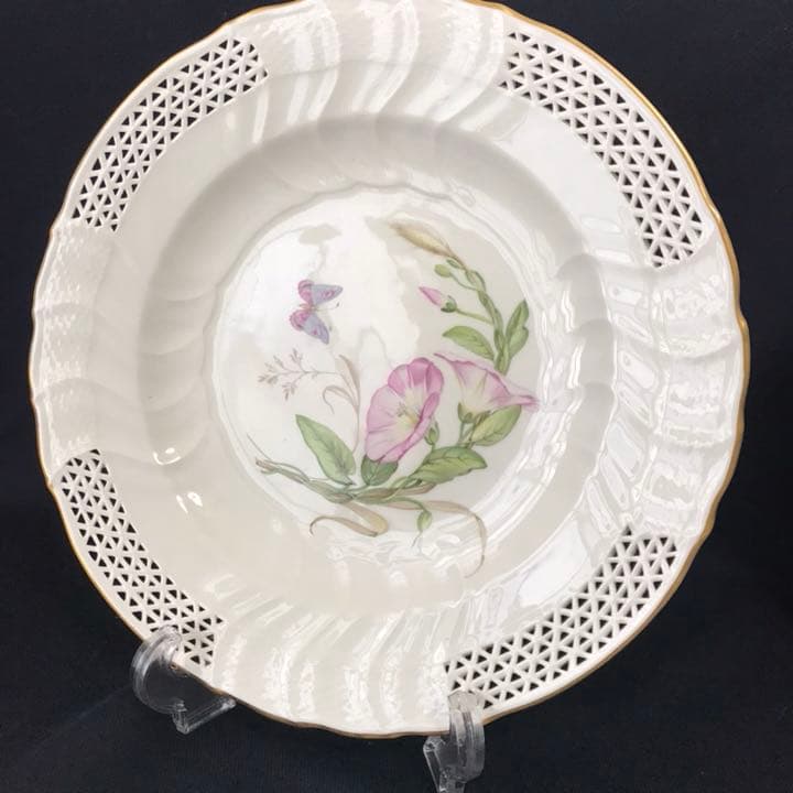 kpmベルリン 透かし 蝶と花 ピアスプレート