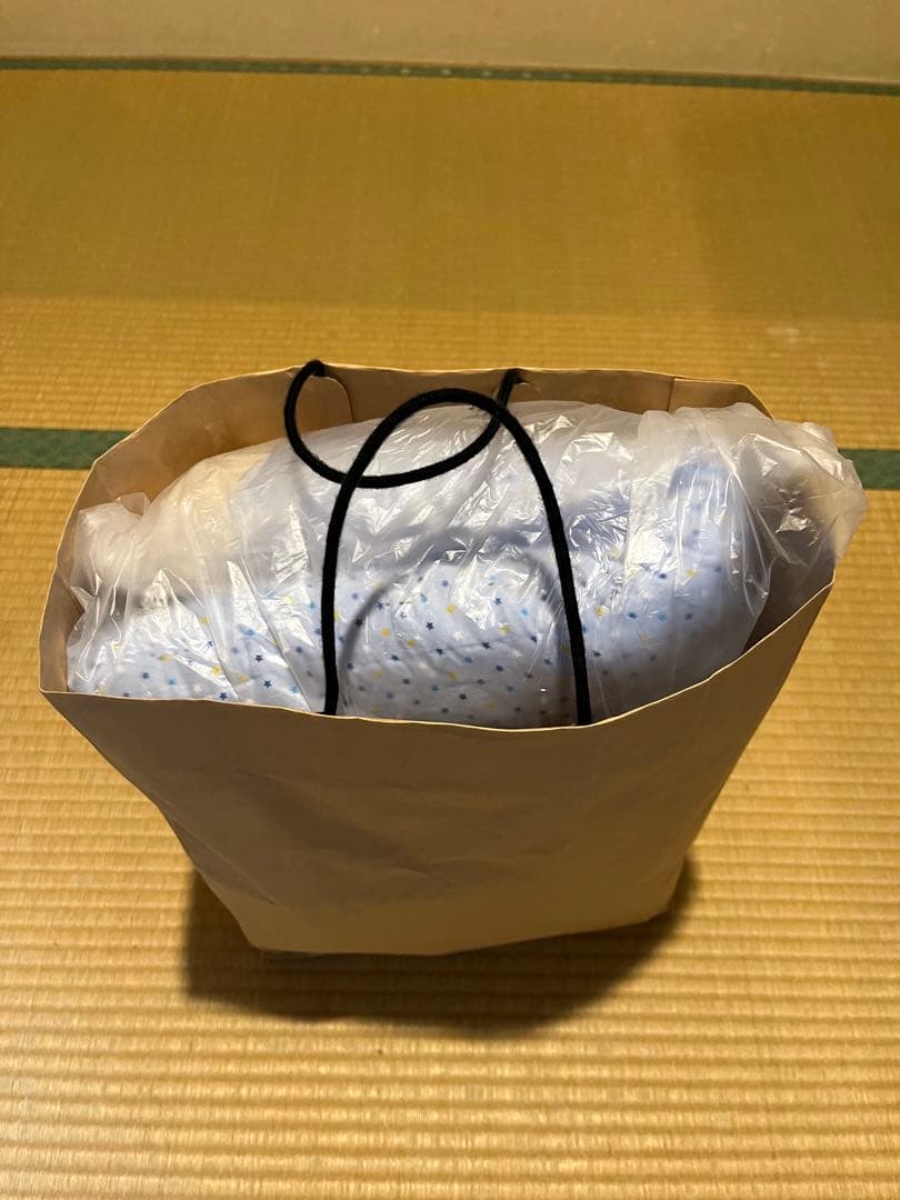 値下げ！手縫いパッチワーク　ハウス柄 ベッドカバー大サイズ200×113㎝