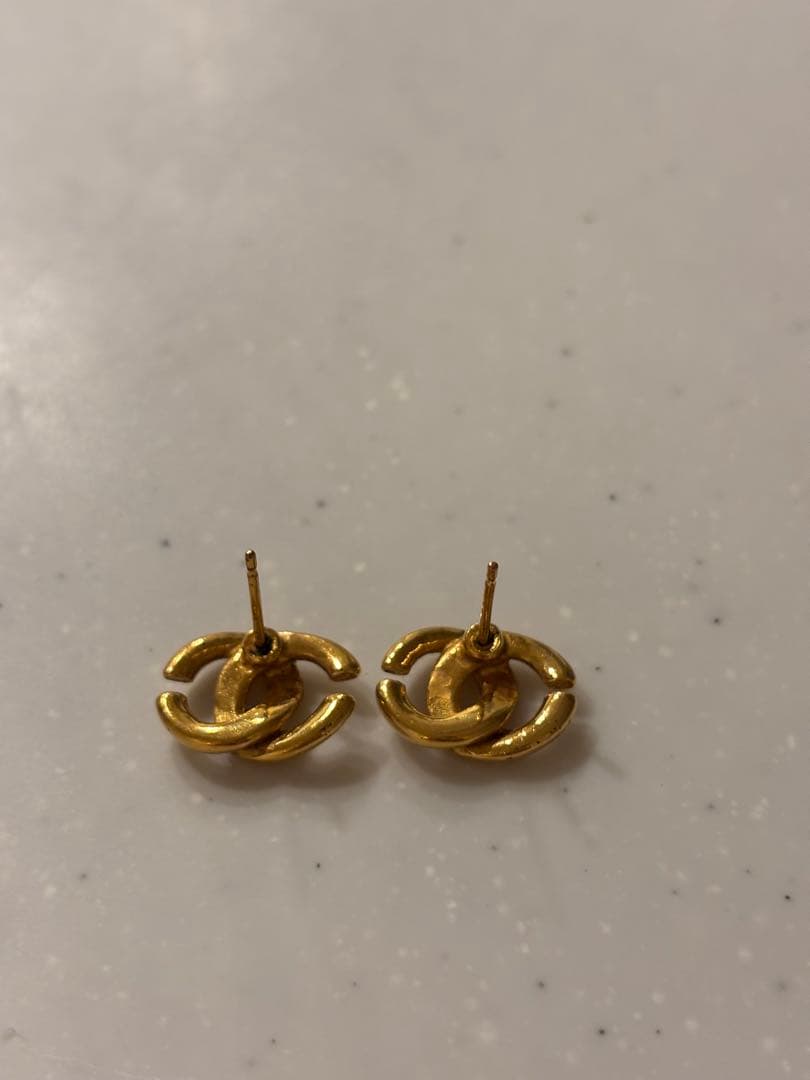CHANEL シャネル　ココマーク　ゴールドピアス