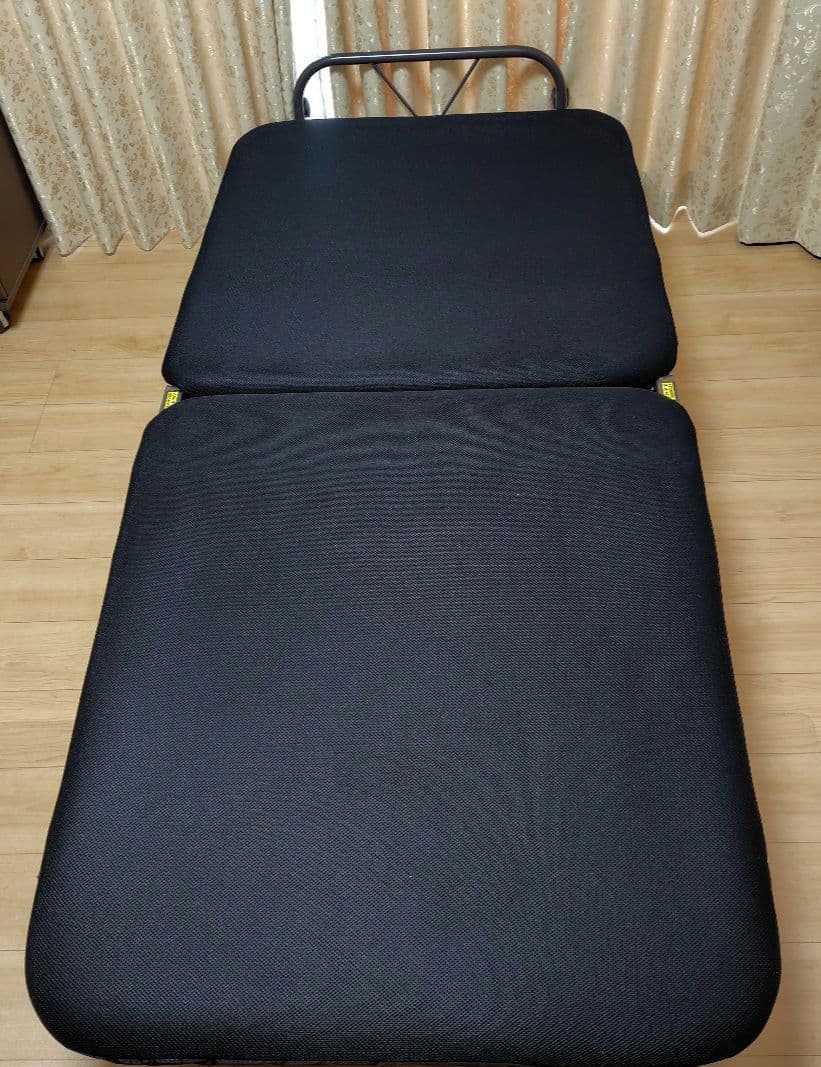 【直接引渡し希望】山善　YAMAZEN　折りたたみ　ベッド　シングル　ブラック