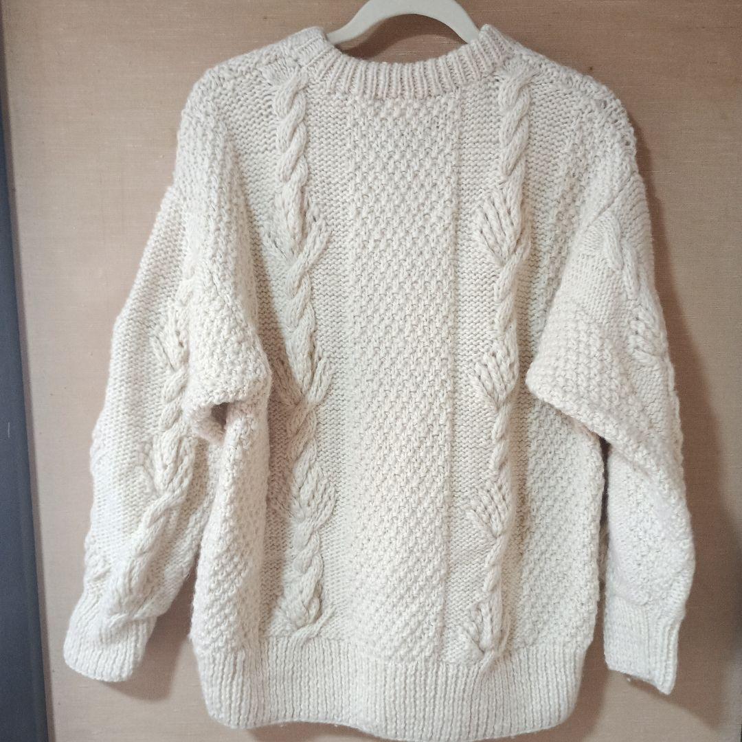 Yuni ケーブルニットセーター 長袖 クリーム