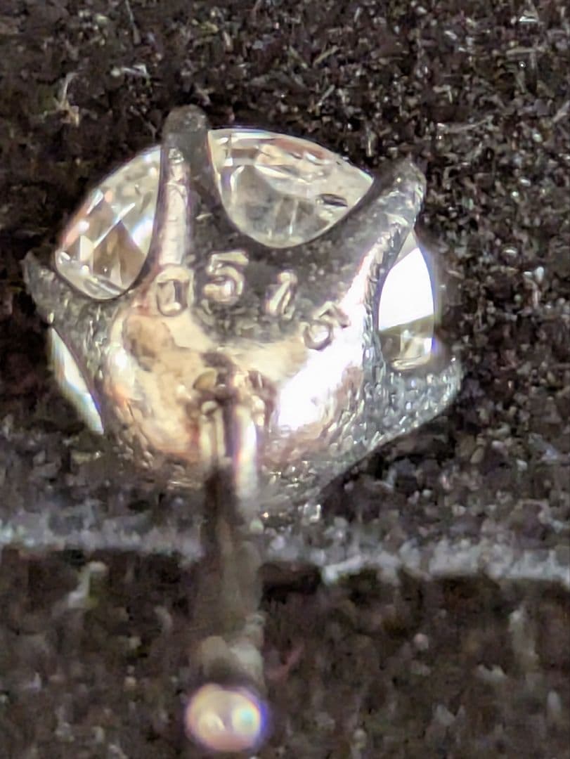 鑑定書付きダイヤモンドピアス 0.515 プラチナ900 片耳用 キャッチ無し