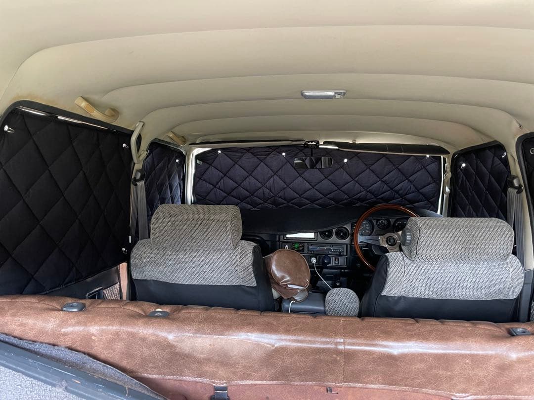 ランクル60 サンシェード　一台分　ブラッキー／ブラック　観音開き