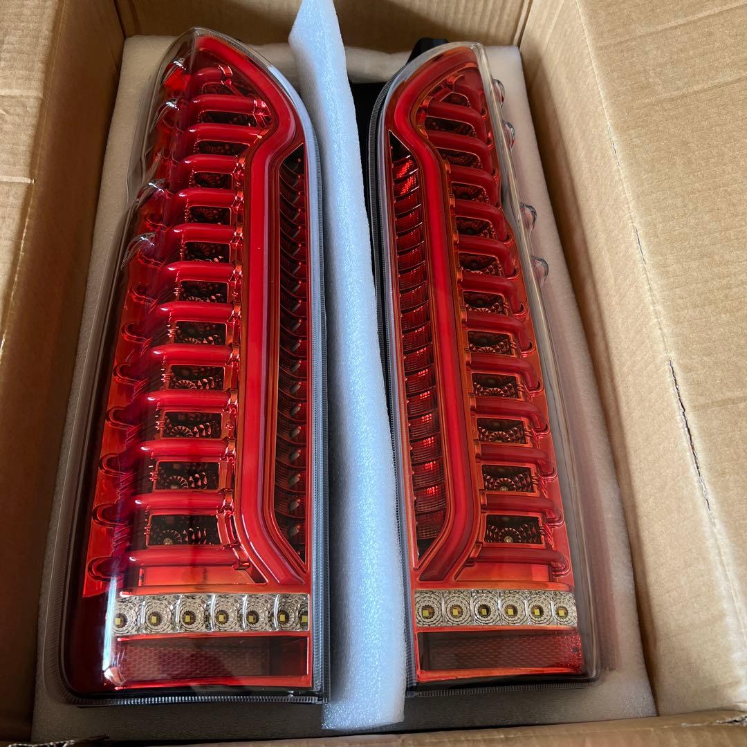 ハイエース用　信玄LEDテールランプ