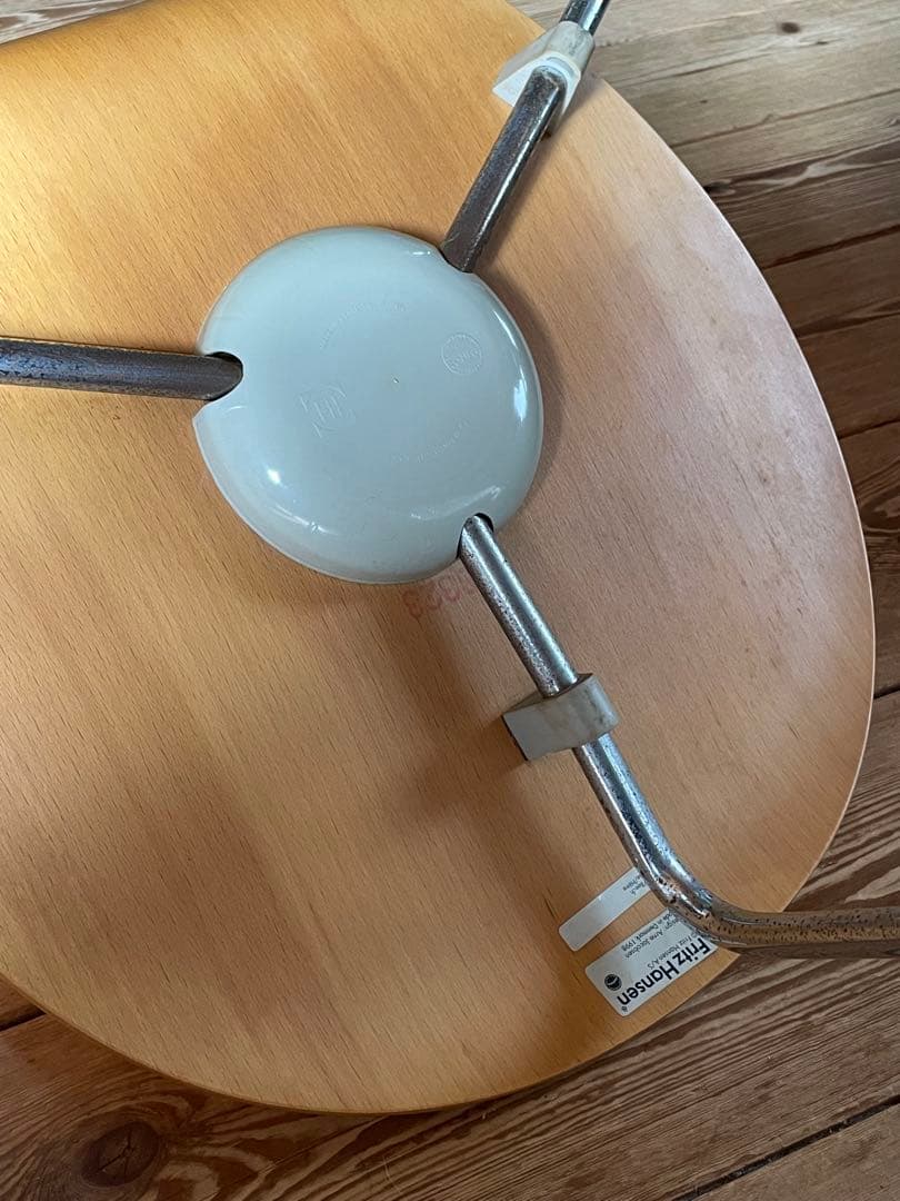 FRITZ HANSEN アントチェア 3本脚