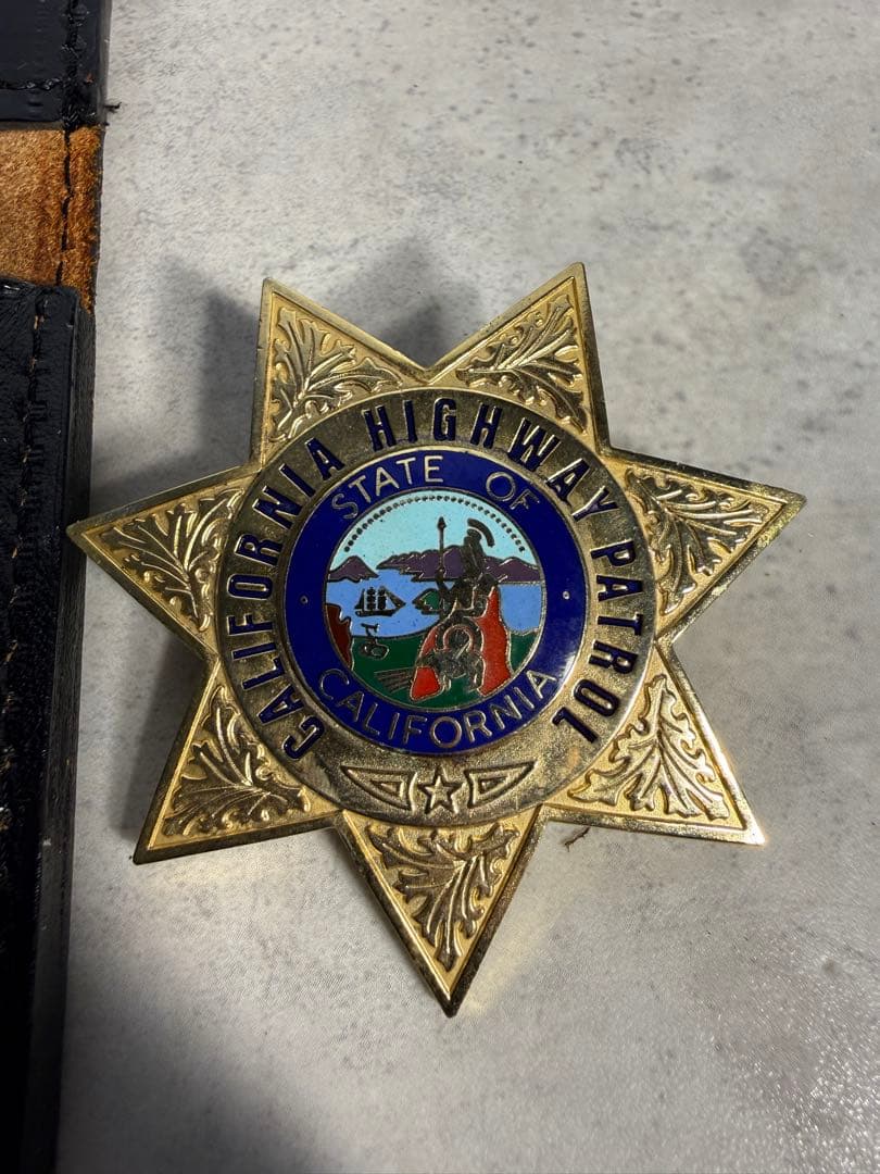 カリフォルニアハイウェイパトロール バッジ ホルダー付