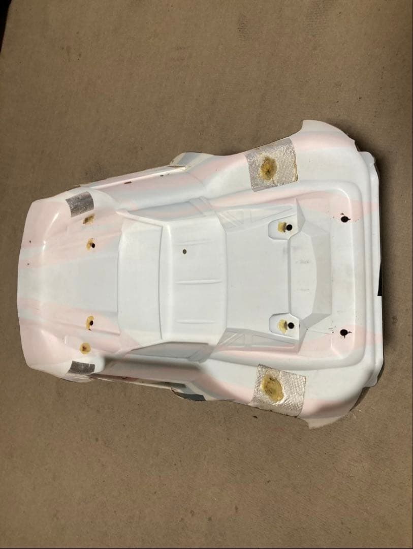 【シャーシ】京商 1/10 アルティマS/C6 【ボディ】トラクサス スラッシュ