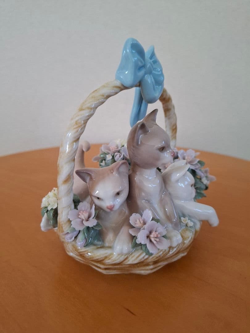 リヤドロ　三つ子の仔猫