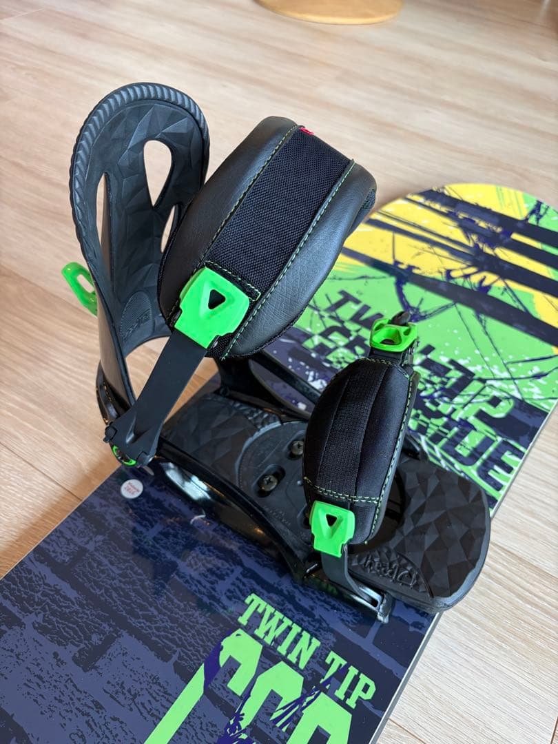 V*4様 ひ*ほ様 CSB スノーボード 152cm ケース、ビンディング、ブー