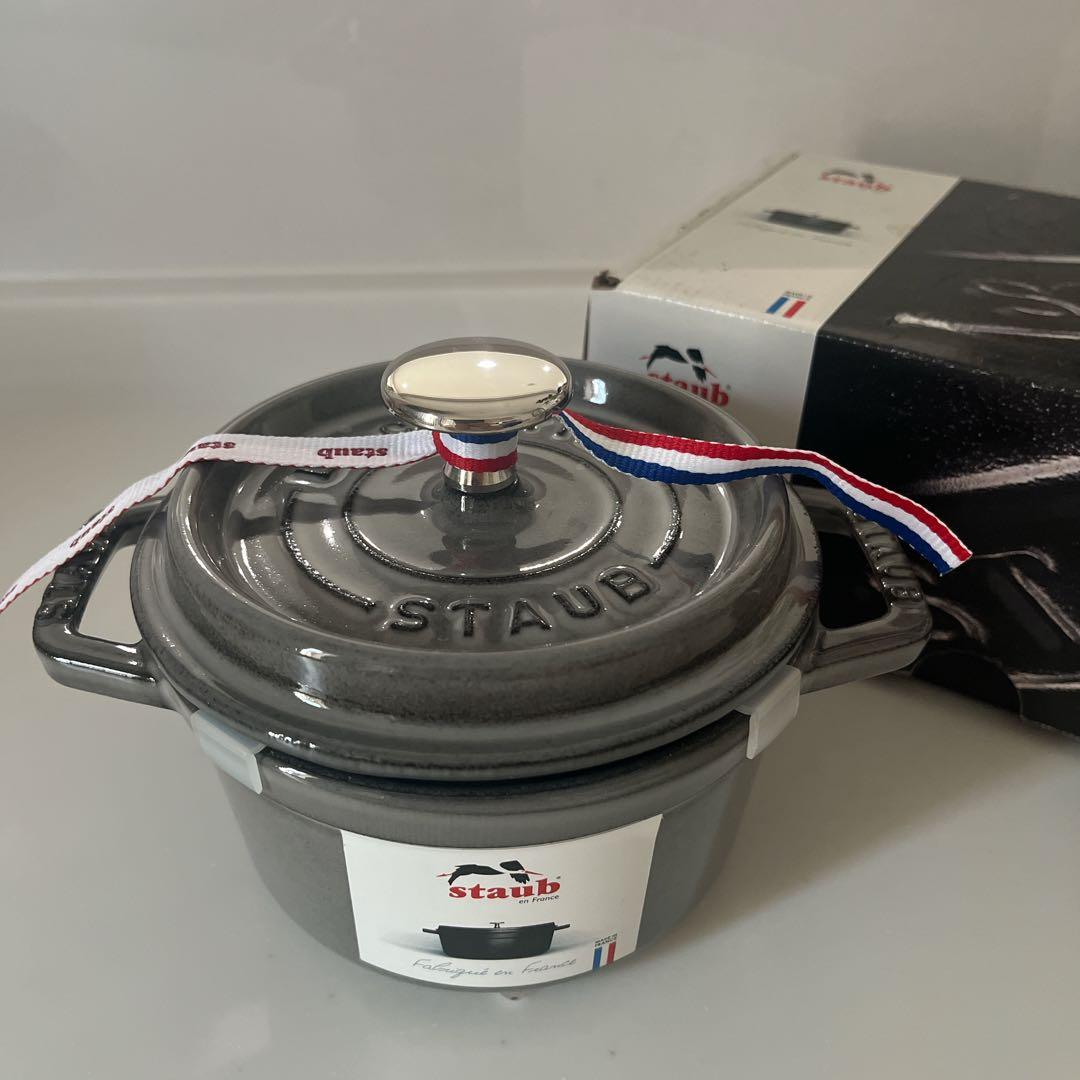 ストウブStaubココット ラウンドグレー 14cmホーロー 鍋