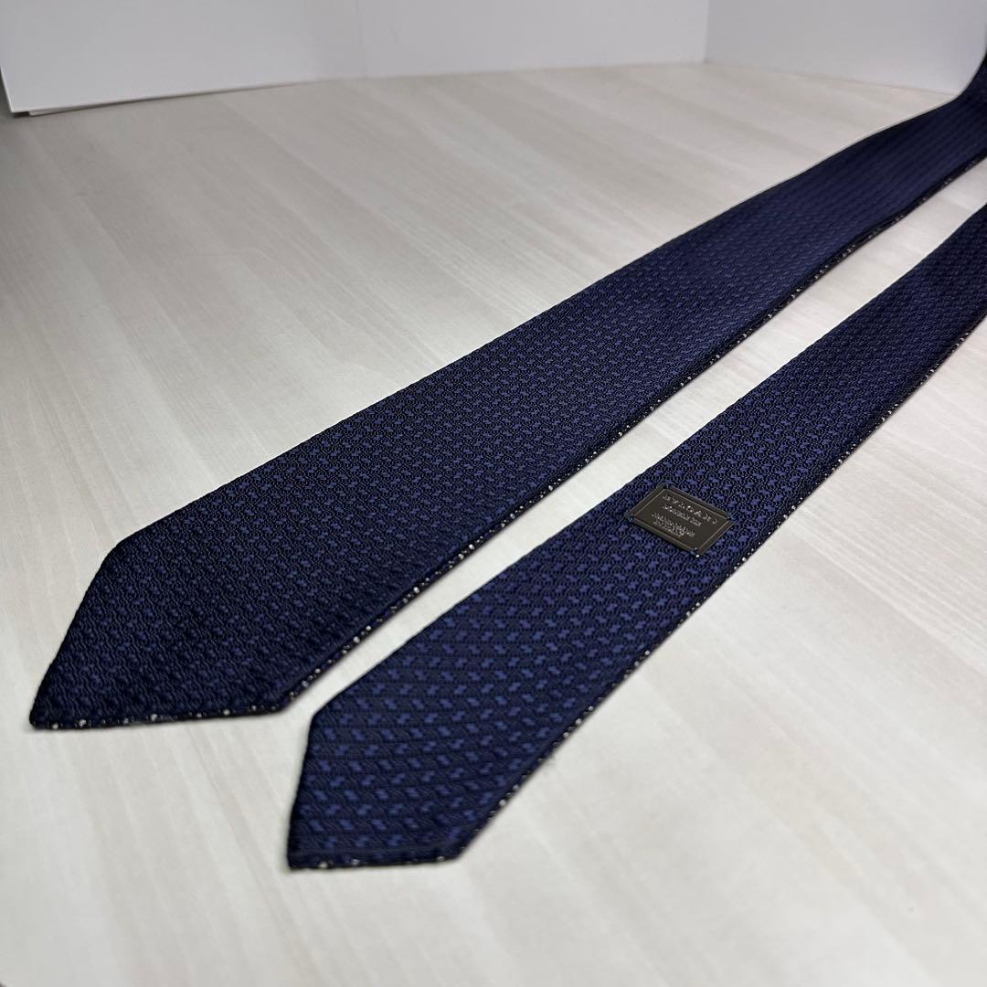ブルガリ☆ネクタイ☆箱付☆リバーシブル☆ネイビー☆ソリッド☆パターン柄☆550