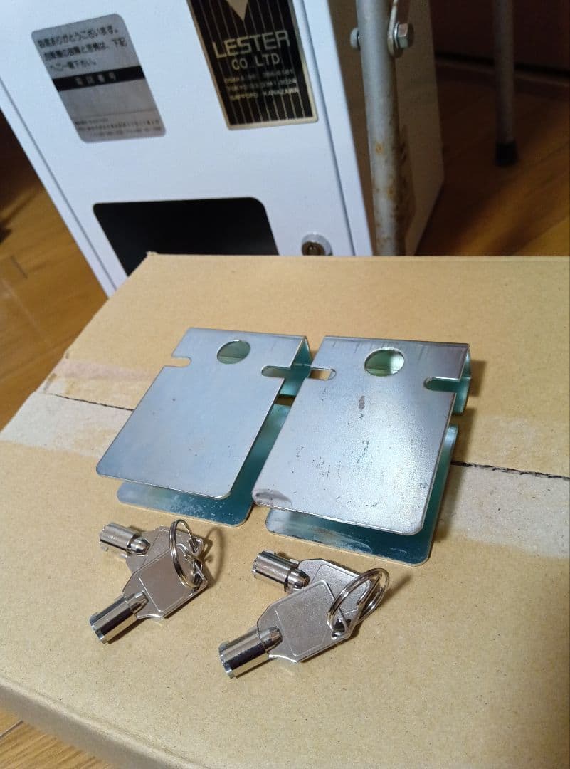 【無電源・箱付】自動販売機　自販機　店舗用品　昭和レトロ　ガチャガチャ　業務用