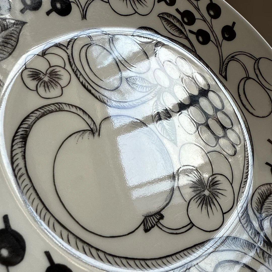 ♡*読様 【最終価格】アラビア パラティッシ ブラック オーバルプレート 25c