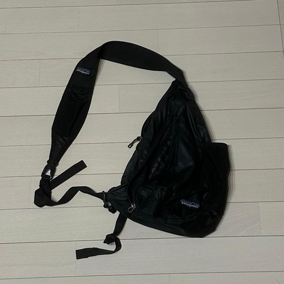 Patagonia ショルダーバッグ スリングバッグ　黒y2k