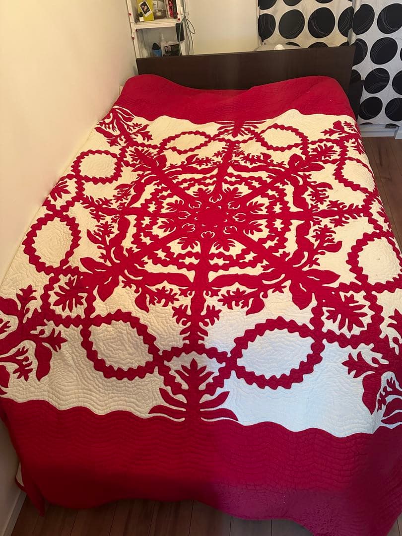 【週末値下げ】ハワイアンキルト　ベッドカバー　ダブルサイズ