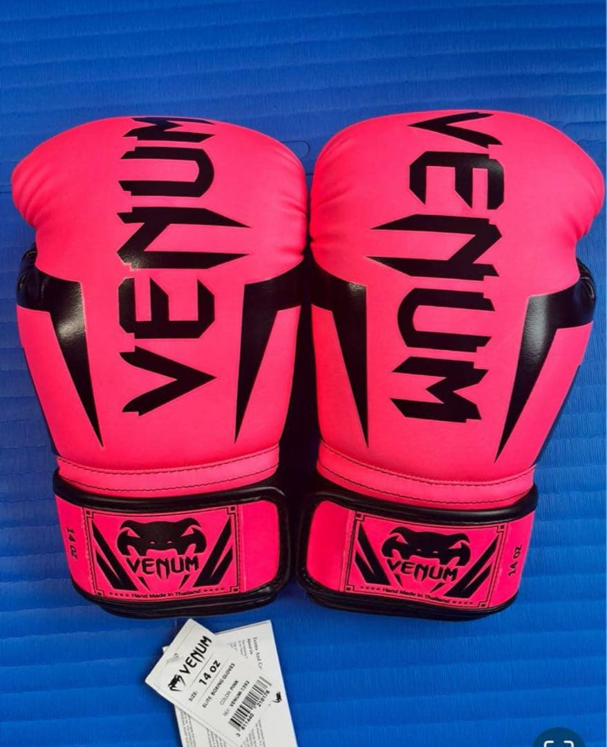 VENUM ボクシンググローブ　12オンス　新品未使用