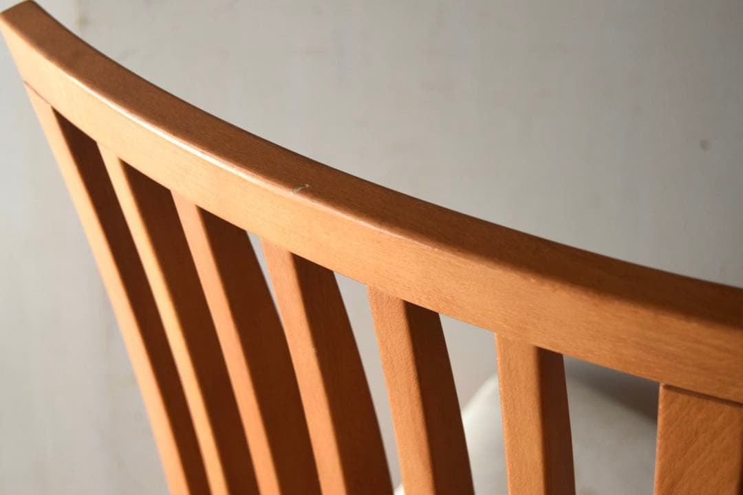 ダイニングチェア Skovby side chair