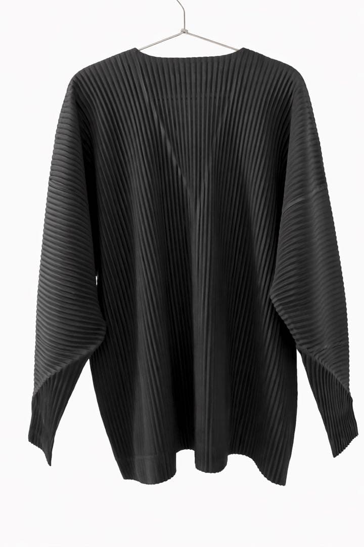 HOMME PLISSÉ ISSEY MIYAKE MONTHLY COLORS