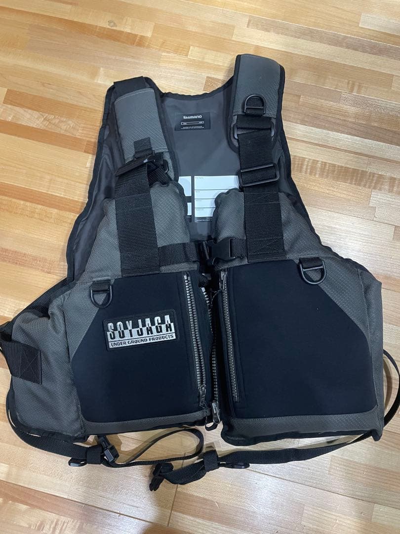 シマノ　ロックショアベスト　VF-029Ｕ　綺麗☆早い者勝ち☆釣り引退☆処分品☆