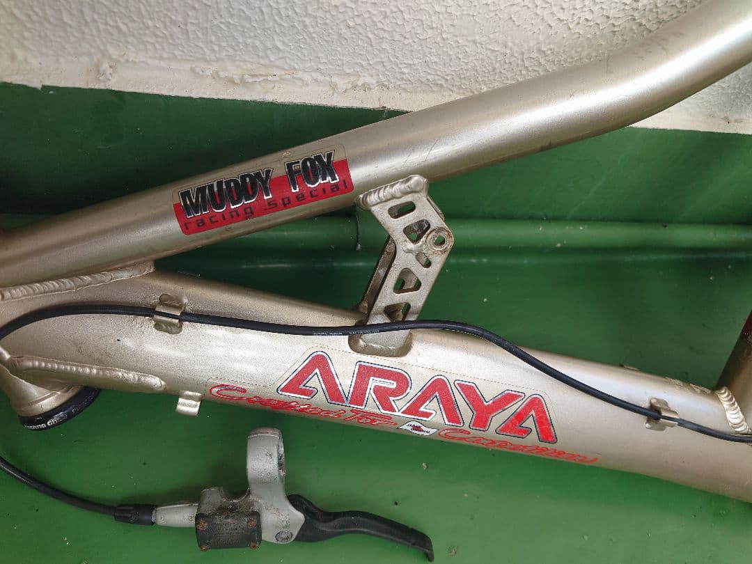 ダウンヒル　MUDDY FOX ARAYA　フレーム