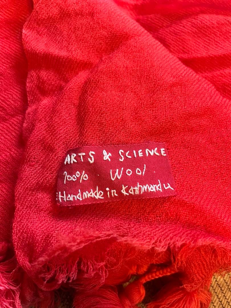 アーツアンドサイエンス ARTS&SCIENCE 赤色 大判ストール