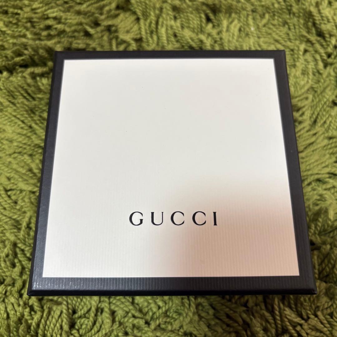 GUCCI GGロゴ バングル