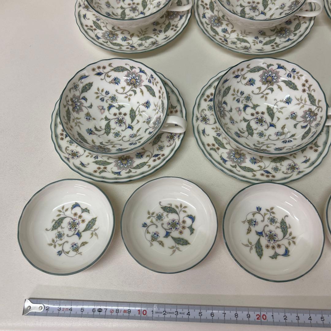 ノリタケ　カリフパレス　ティーセット　ティーカップ＆ソーサー　ポット　スプーン