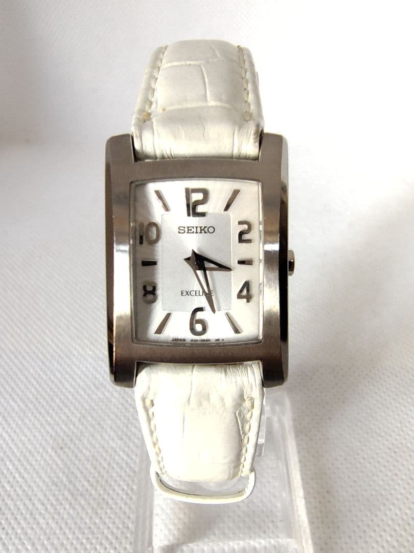 【ベルト未使用、美品、希少】SEIKO セイコー　エクセリーヌ　白蝶貝ダイヤル