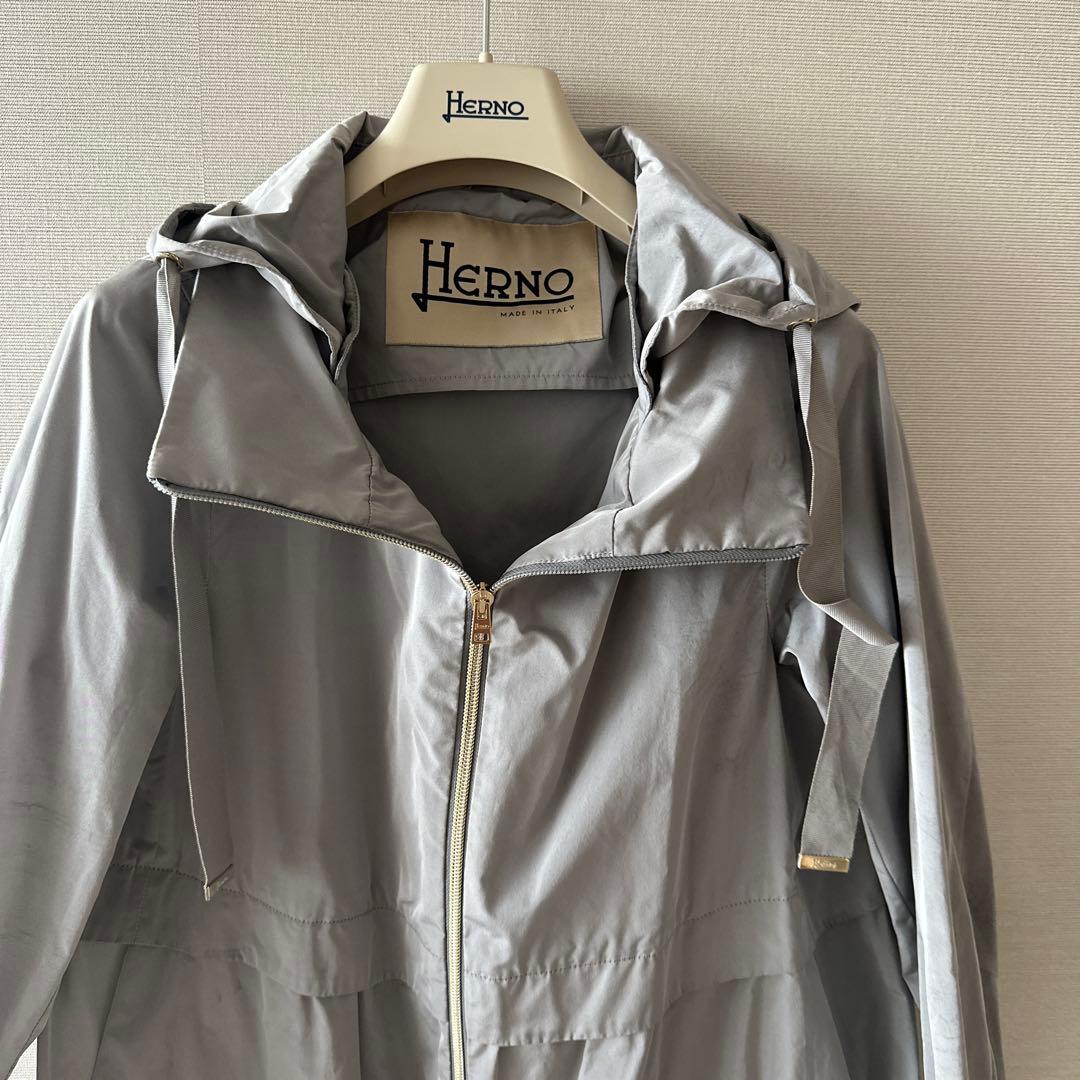 Herno グレー フード付きトレンチコート