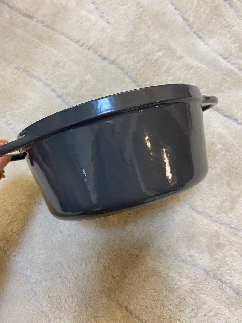 未使用メルセデス・ベンツオリジナルカラーのVERMICULAR ホーロー鍋 中型