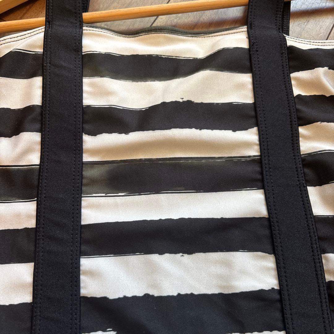 Seea⭐︎ワンピース　水着　xs サーフィン