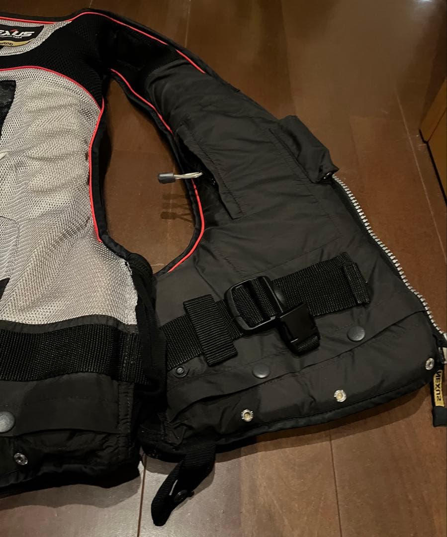 ⭐︎値下げ早い者勝ち⭐︎NEXUS LIMITED PRO フローティングベストL