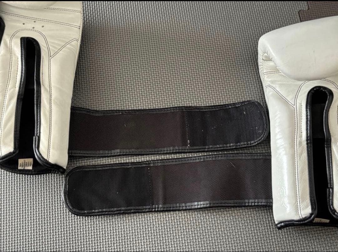 CLETO REYES プロフェッショナル ボクシンググローブ ホワイト