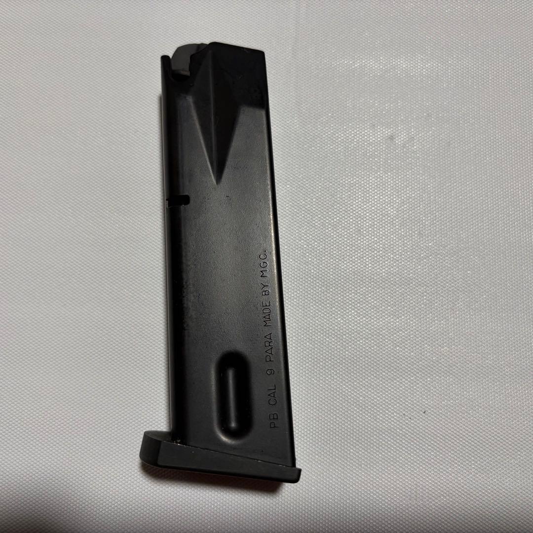 MGC ベレッタ M9 限定生産品　発火式モデルガン　ヘビーウェイト