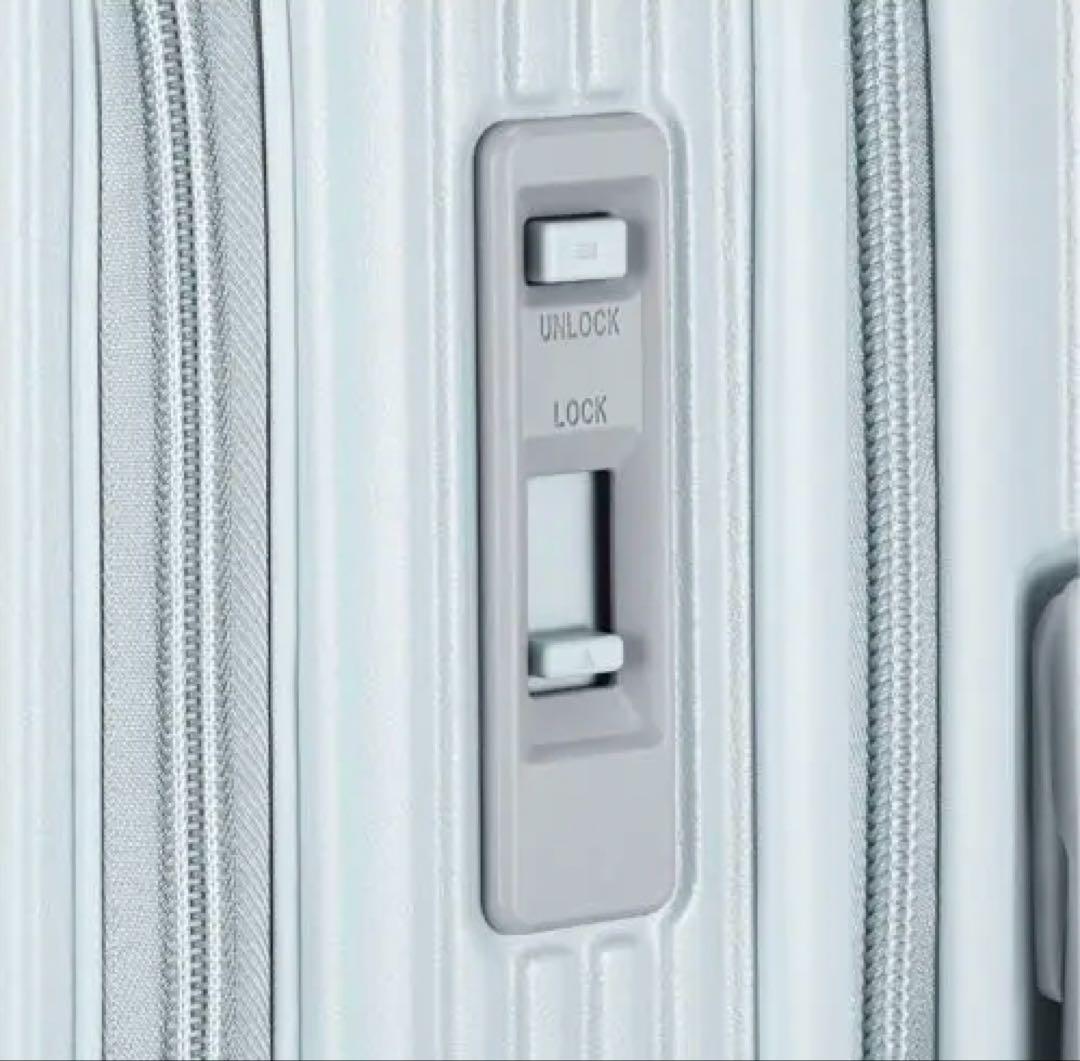 イノベーター　innovator　 キャリーケース INV 50 38L ブルー