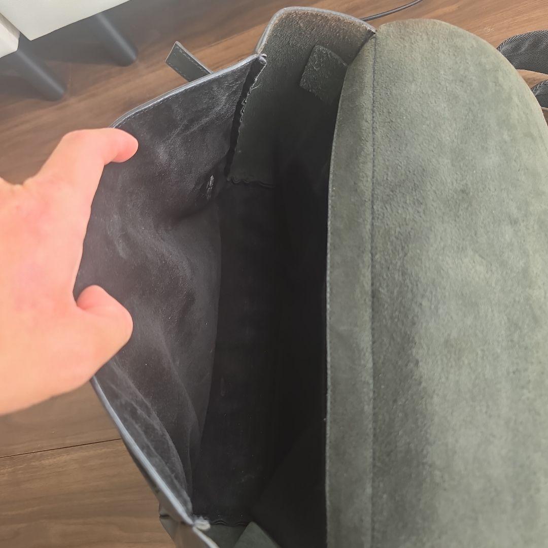 美品 プラダ レザー メッセンジャーバッグ ショルダーバッグ