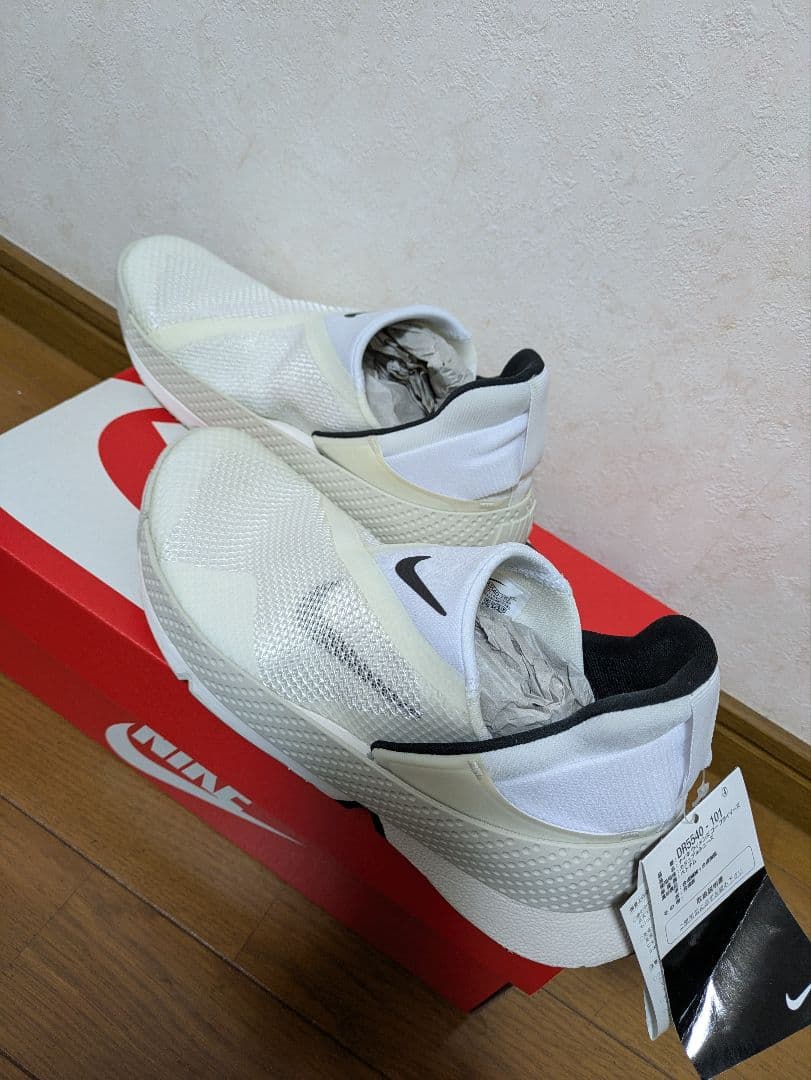 NIKE　ゴーフライイーズ　24センチ　新品未使用品