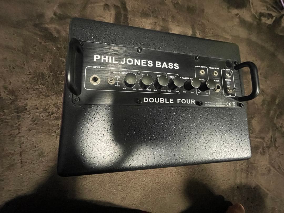 PHIL JONES BASS DOUBLE FOUR ベース用アンプ